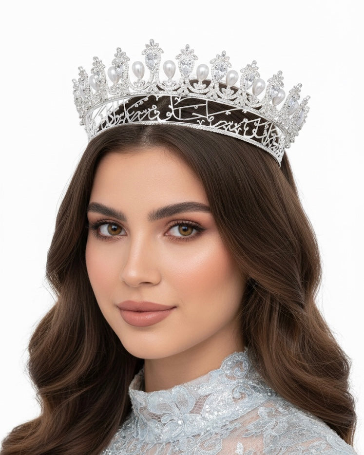 تاج قُلۡ أَعُوذُ بِرَبِّ الۡفَلَقِ (1) من شَرِّ مَا خَلَقَ (2) وَمِن شَرِّ غَاسِقٍ إِذَا وَقَبَ