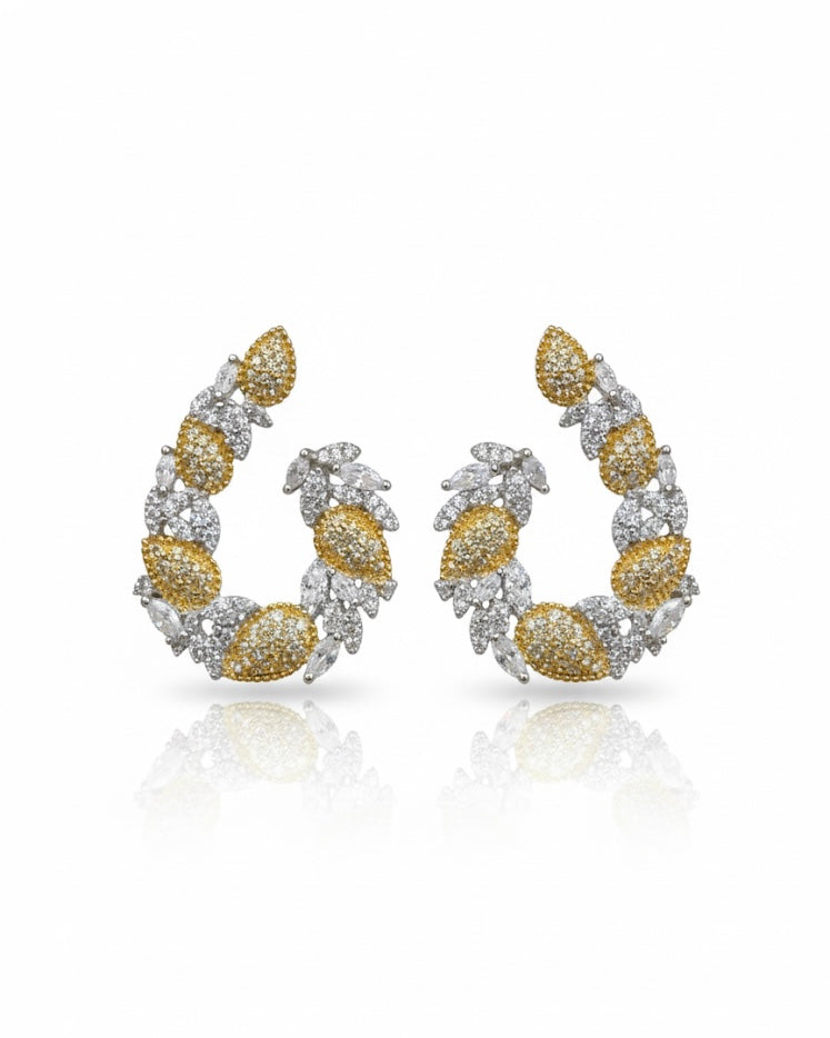 أقراط مرصعة بالزركون