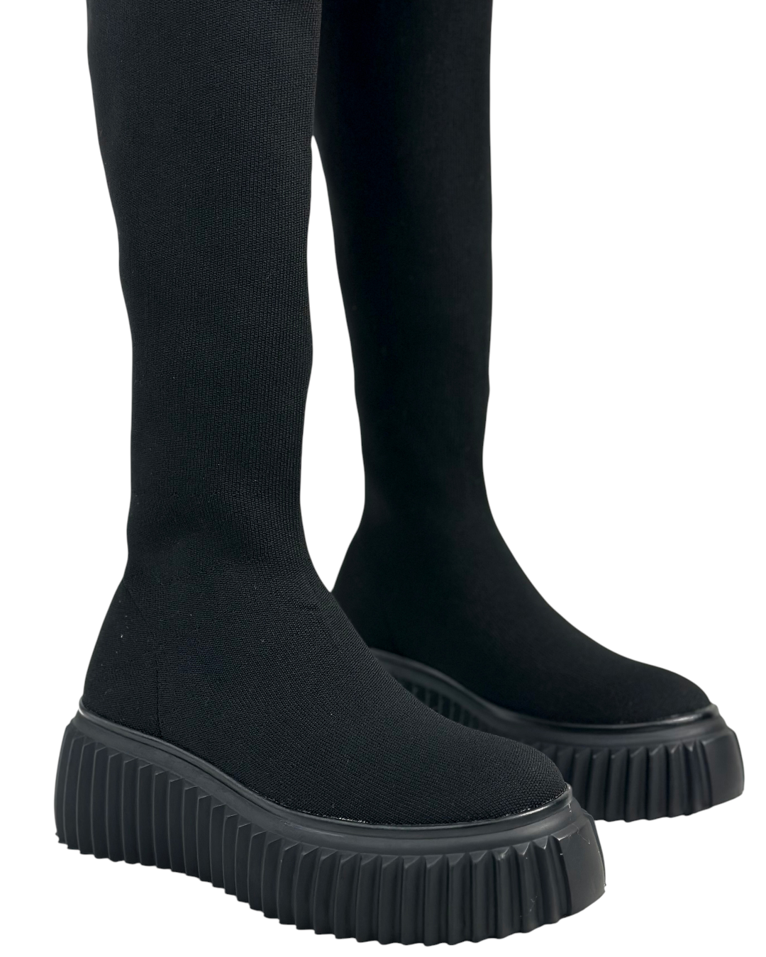 حذاء مطاطي ذو ساق عالية