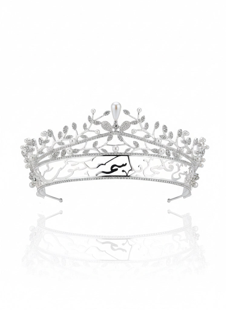 انا وقلبي باسمه مكتوبُ