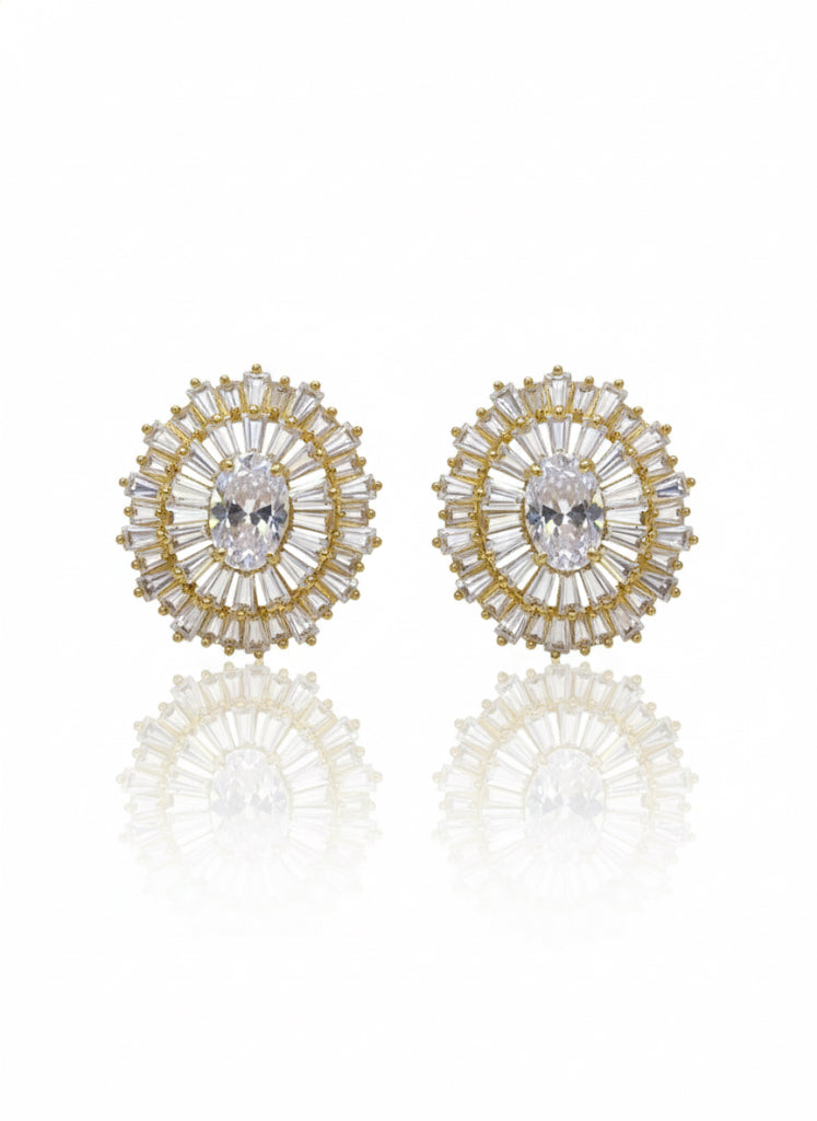 أقراط مرصعة بالزركون