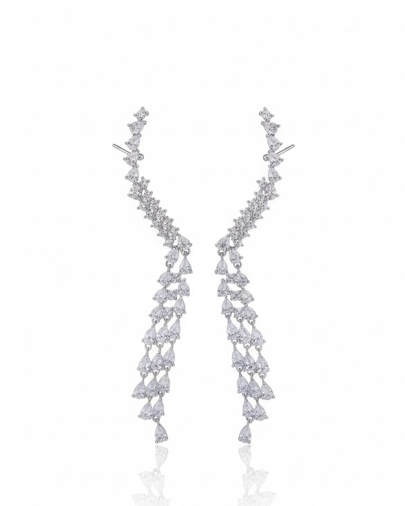 أقراط مرصعة بالزركون