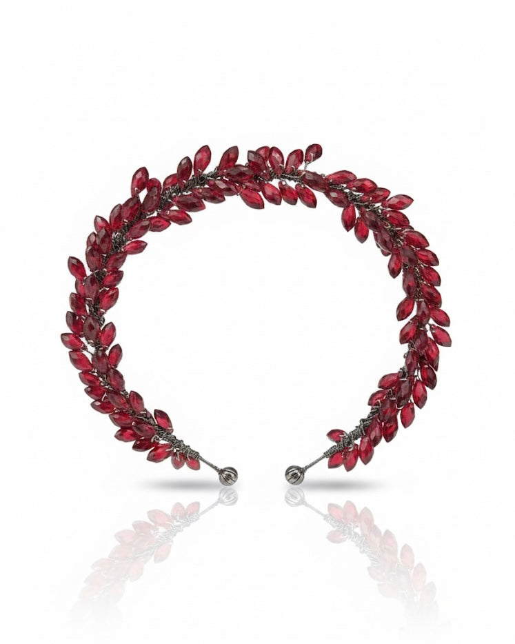 غطاء رأس مرصع بأحجار كريستالية شفافة