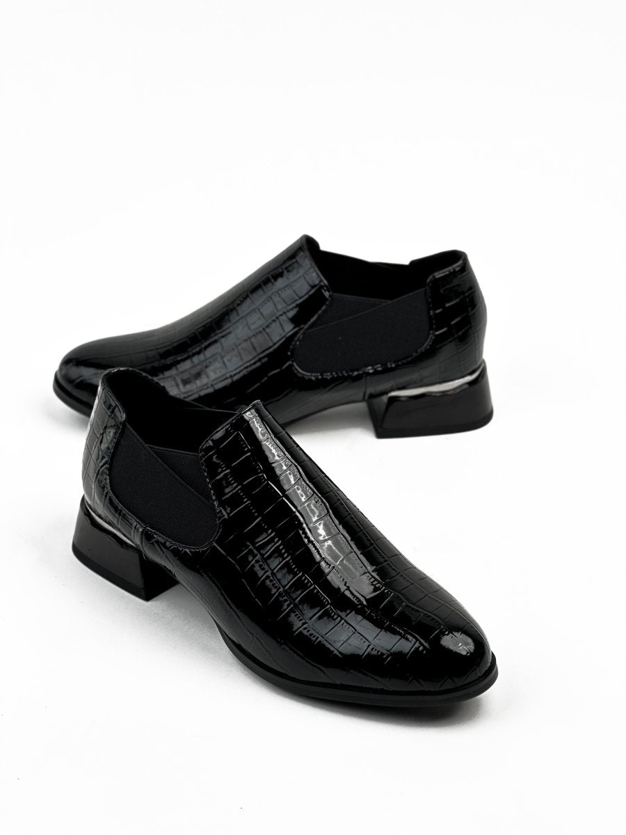 جلد أسود لامع Topsiders