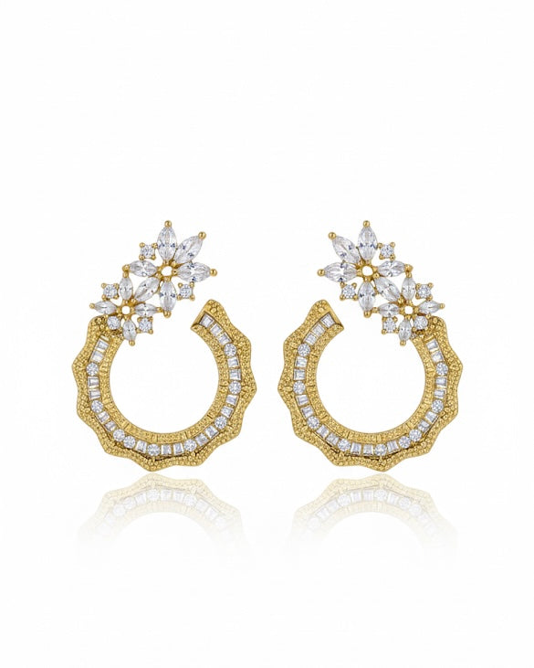 أقراط مرصعة بالزركون