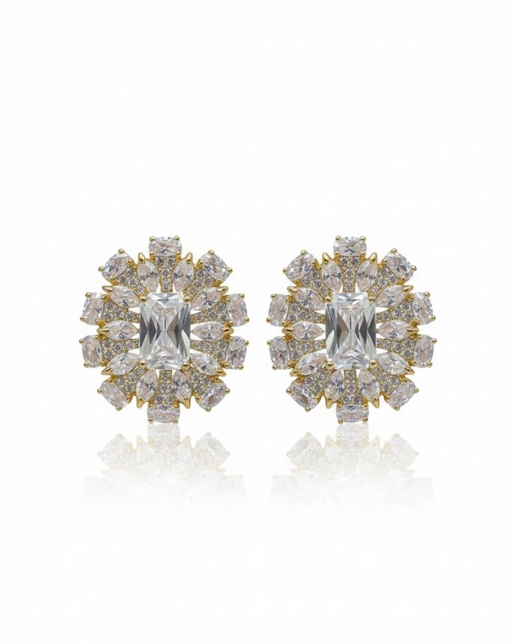 أقراط مرصعة بالزركون