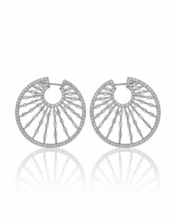 أقراط مرصعة بالزركون