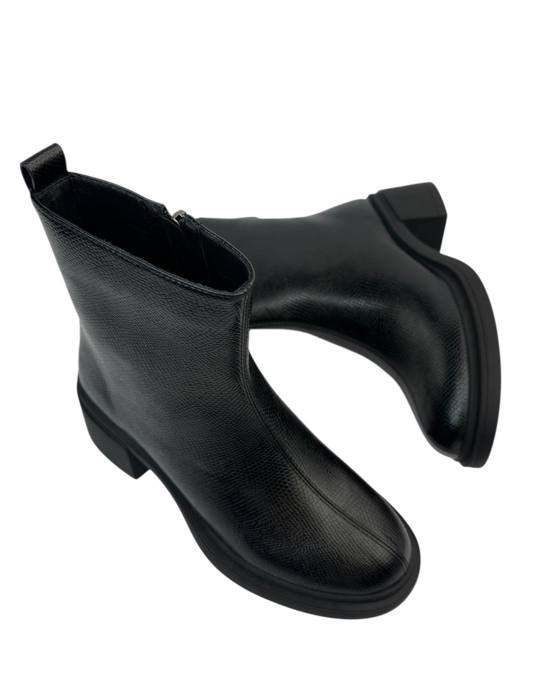 حذاء بنقشة جلد الثعبان بكعب عريض