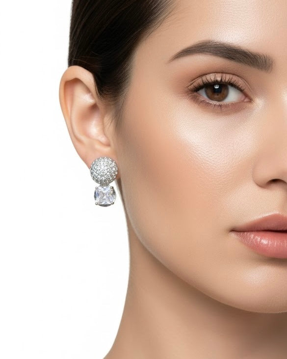 أقراط مرصعة بالزركون