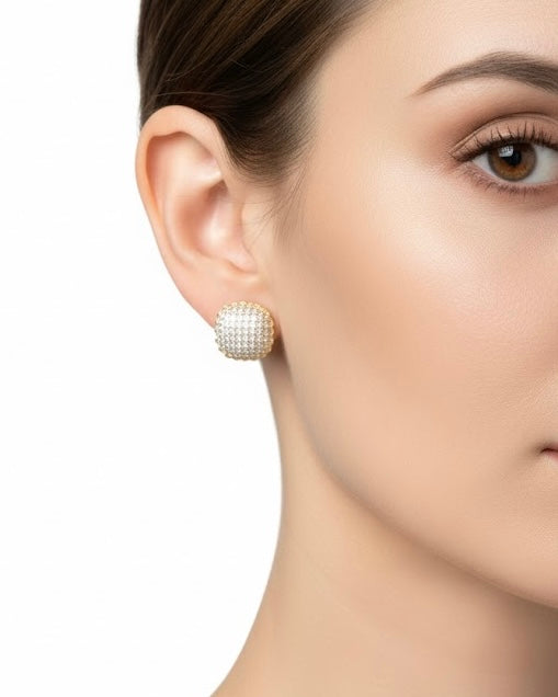 أقراط مرصعة بالزركون