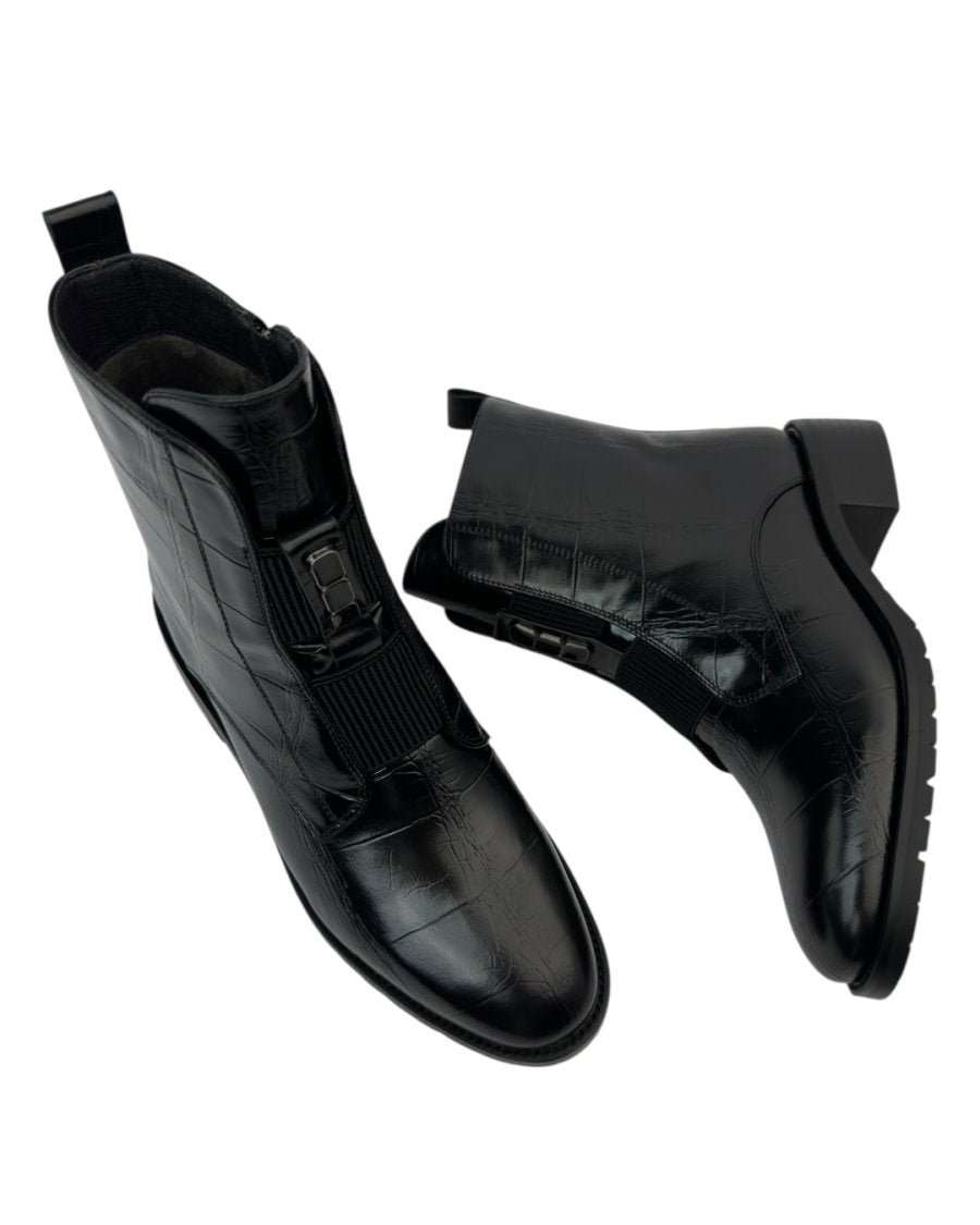 حذاء كاحل من جلد التمساح مزود بسحاب ومطاط