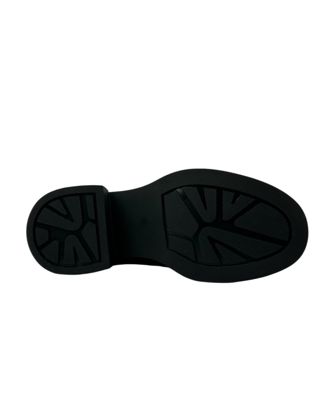 حذاء قصير أنيق مزين بفيونكة خلفية