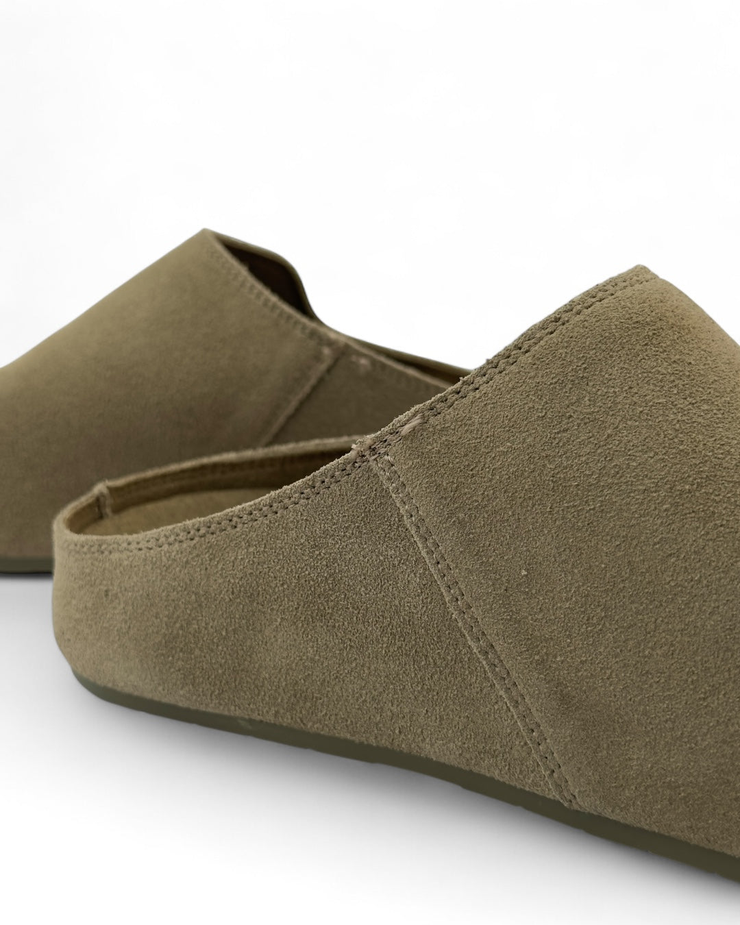 سليبر كلاسيكي يتمتع بالشمواه الهجومية