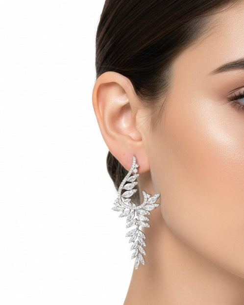 أقراط مرصعة بالزركون