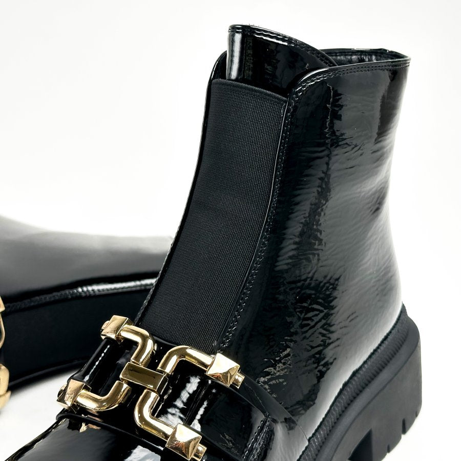 Short Shaft Glossy Black Leather Boots