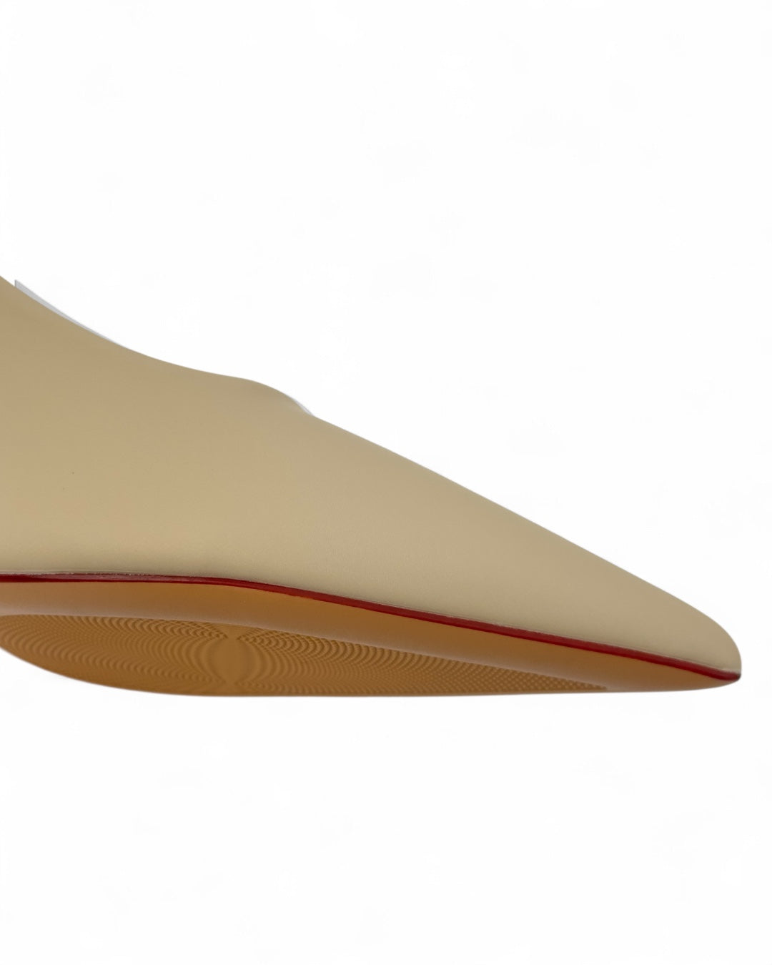 Classic mid-heel shoes in matte leather