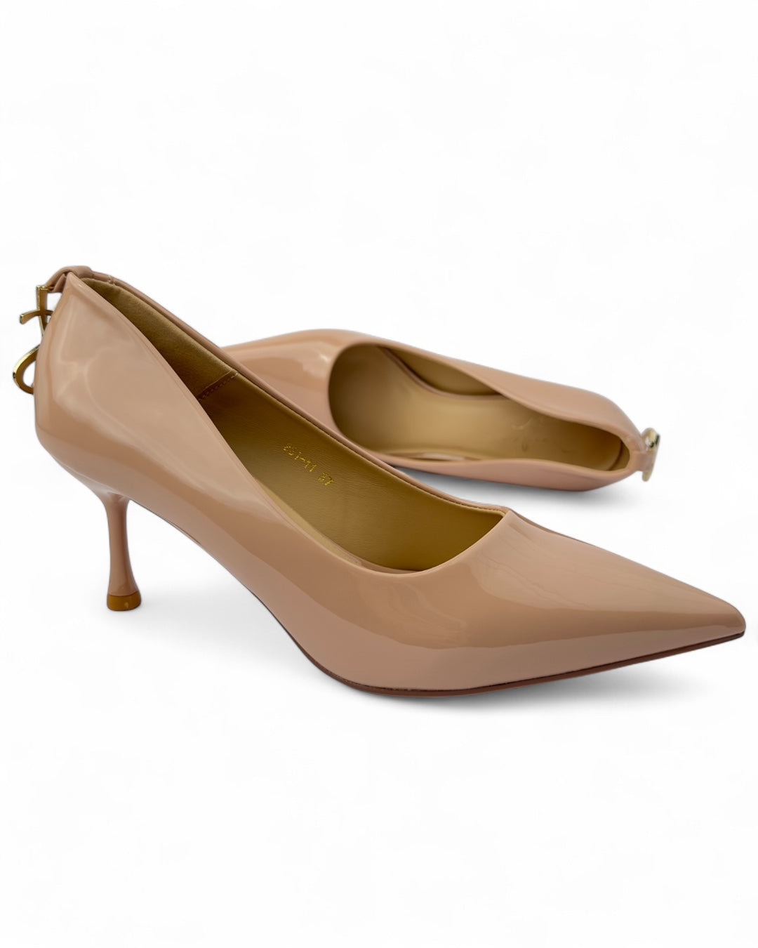 كعب وسط سان لوران جلد