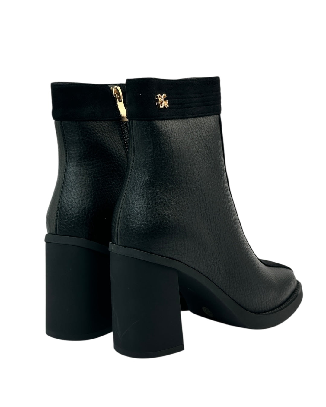 حذاء جلدي بكعب عريض