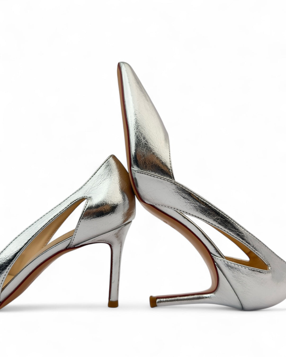 كعب عالي معدني