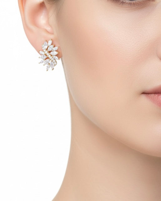 أقراط مرصعة بالزركون