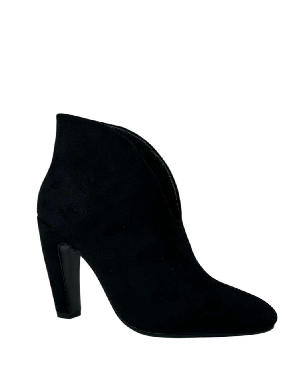 حذاء من جلد الغزال بكعب سميك وفتحة أمامية