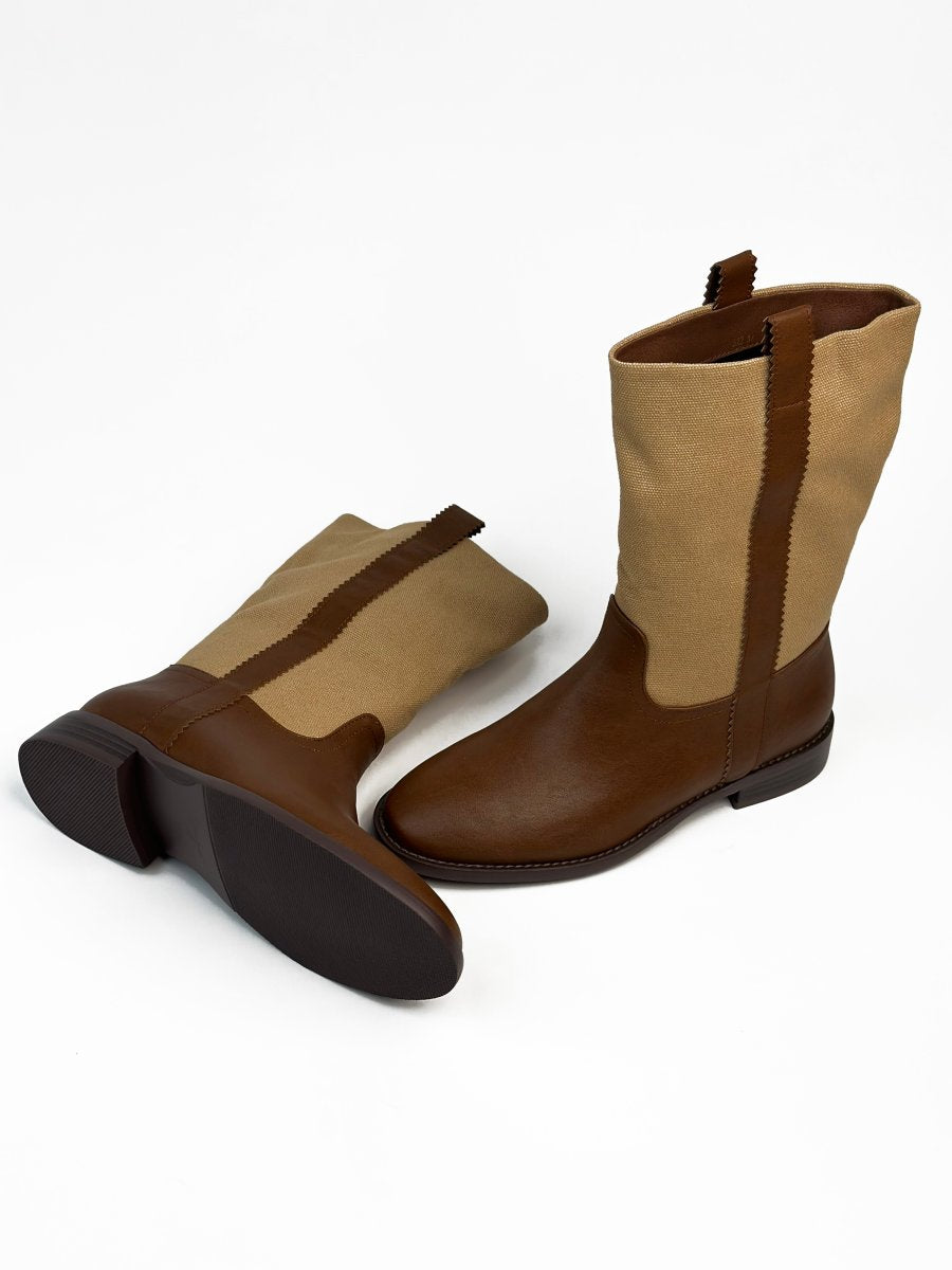 أحذية متوسطة الطول