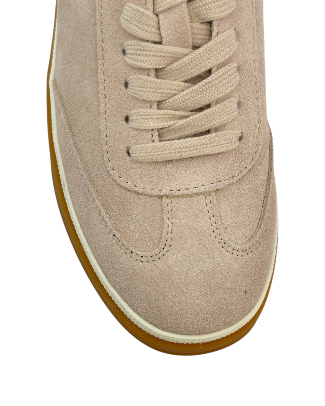 حذاء رياضي مخملي بنعل من الكريب