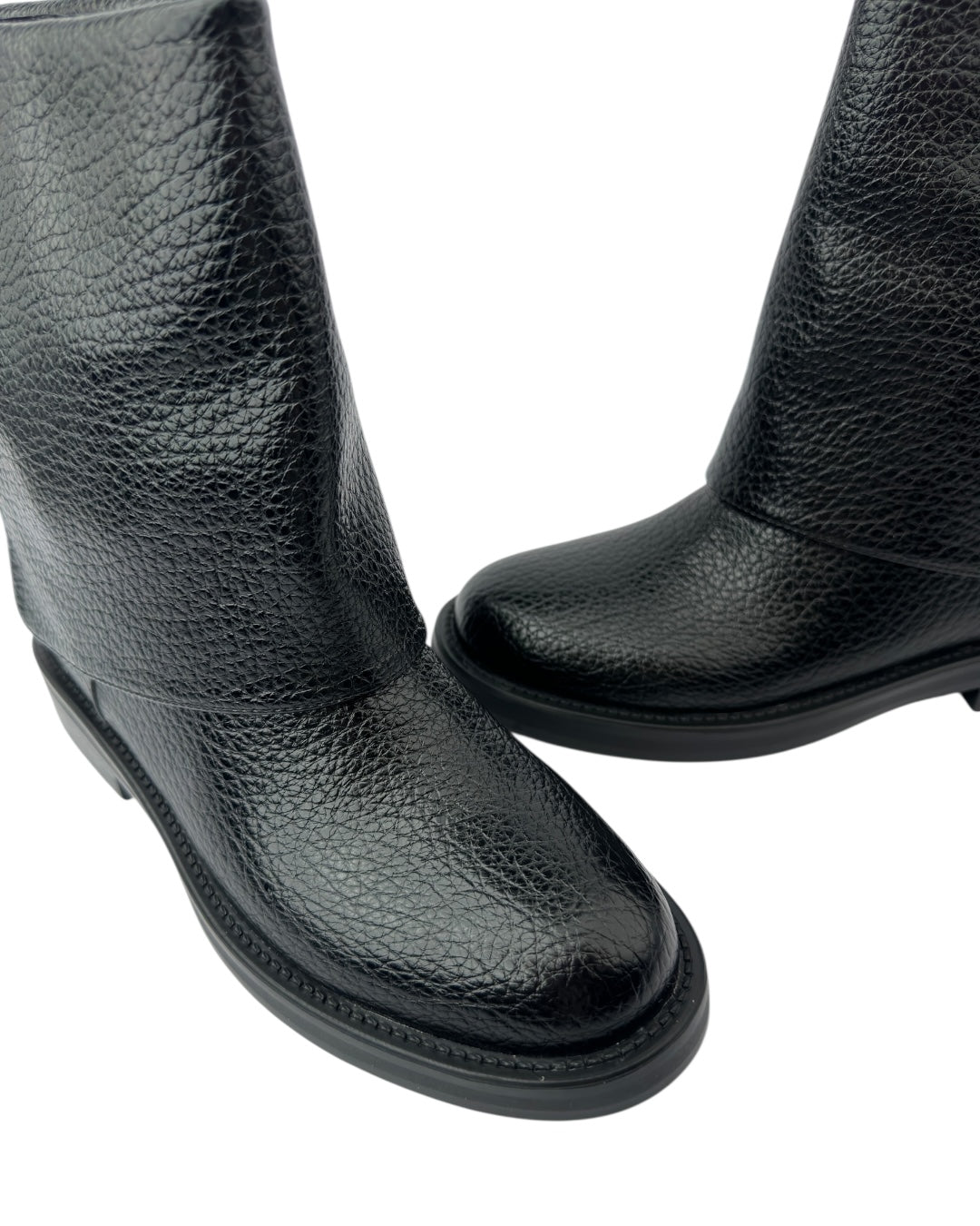 حذاء طويل قابل للطي مع مشبك خلفي