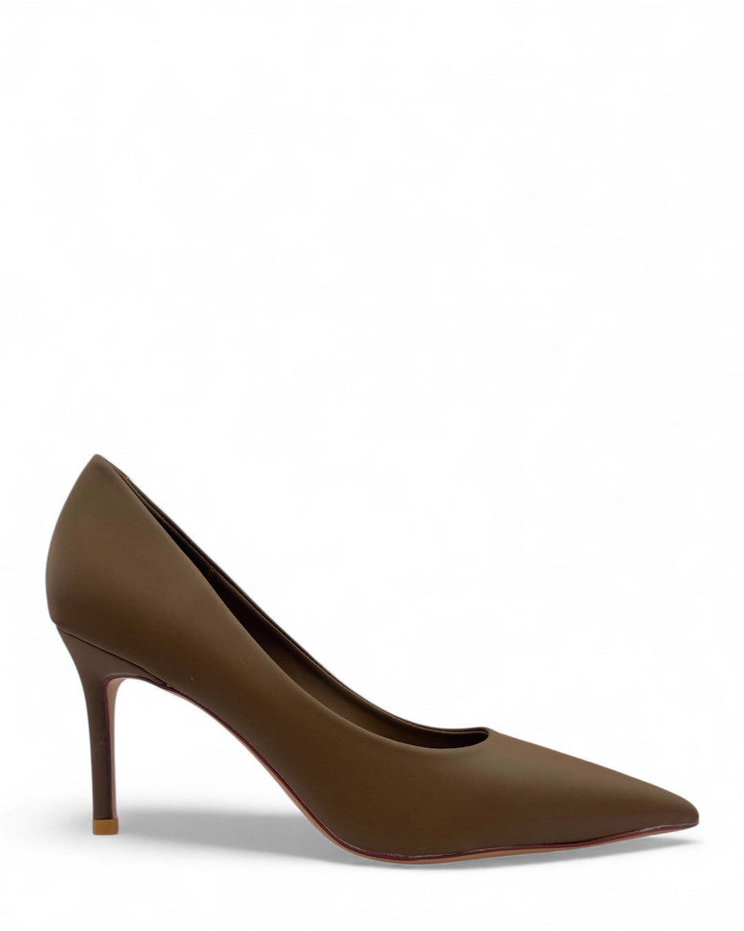 Classic mid-heel shoes in matte leather