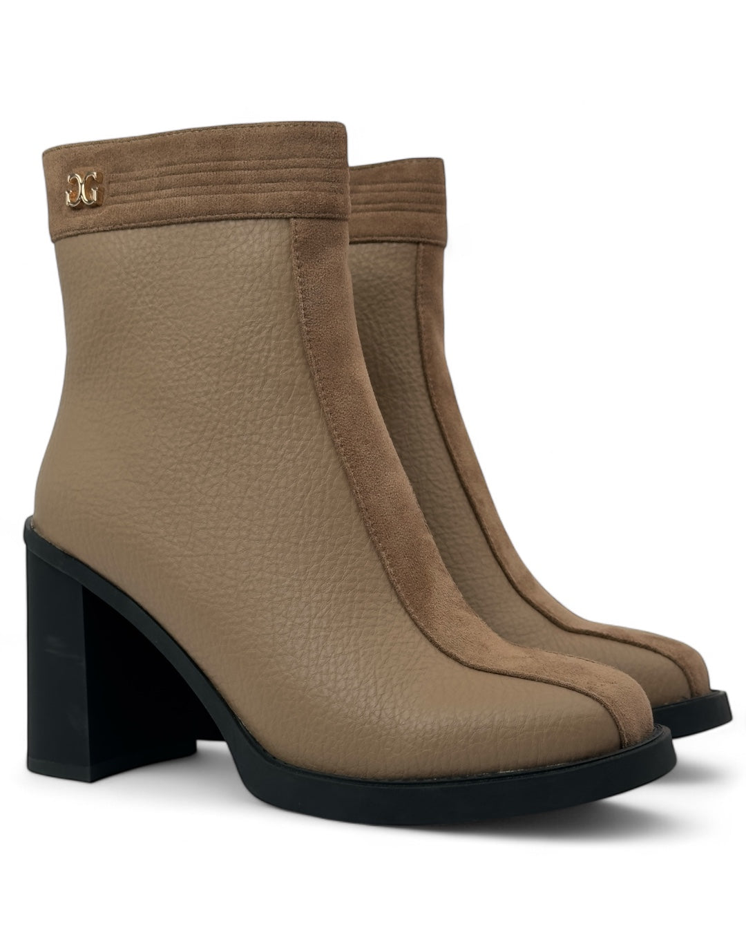 حذاء جلدي بكعب عريض