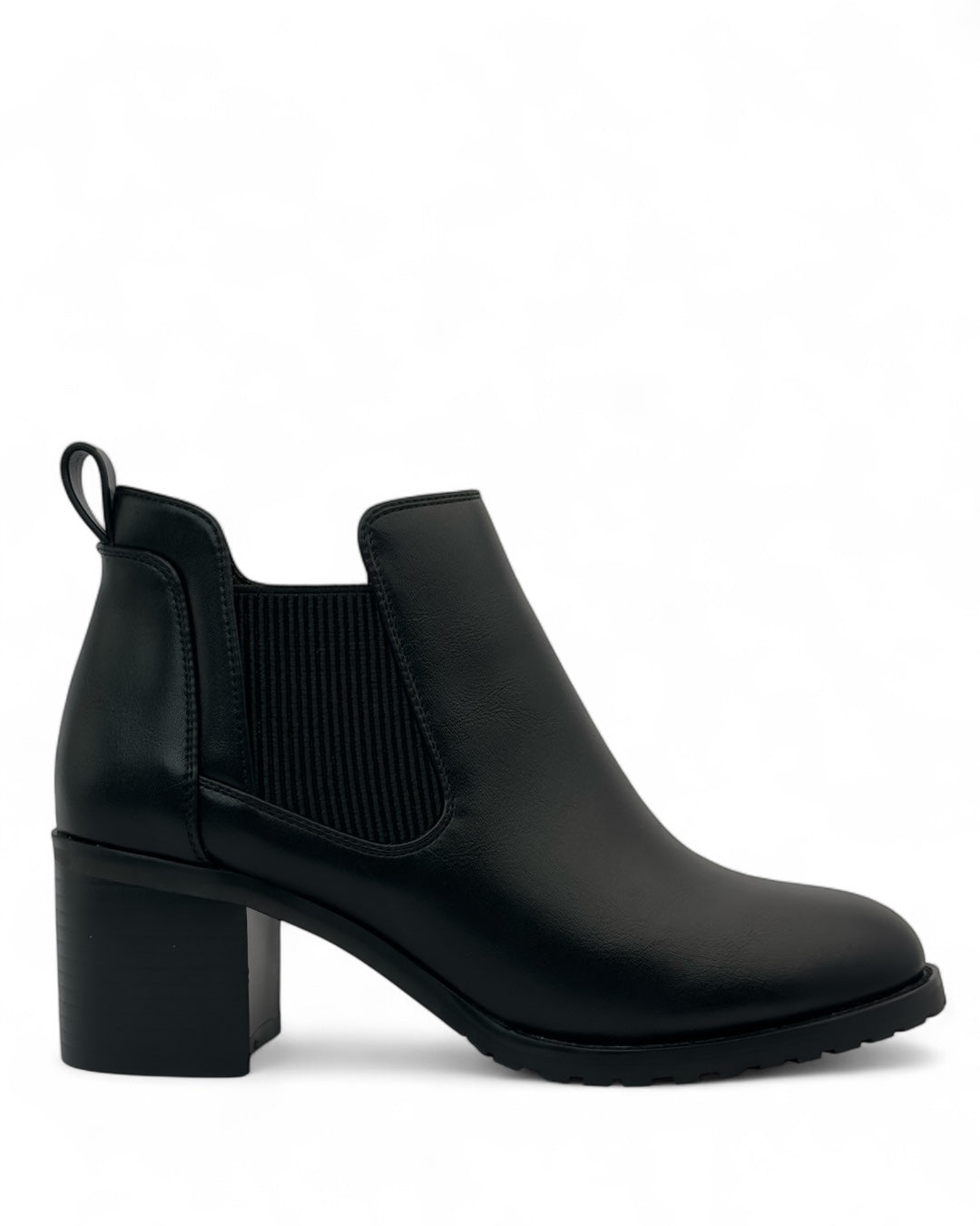 حذاء تشيلسي بكعب عريض