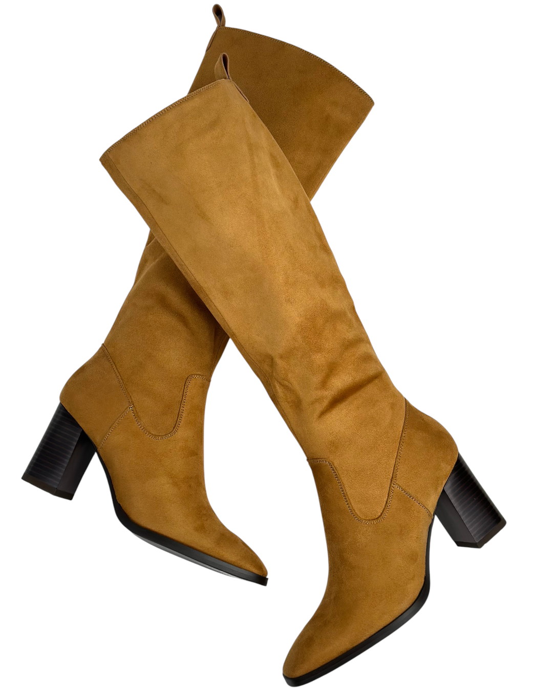 حذاء من جلد الغزال بلون الجمل ذو ساق عالية