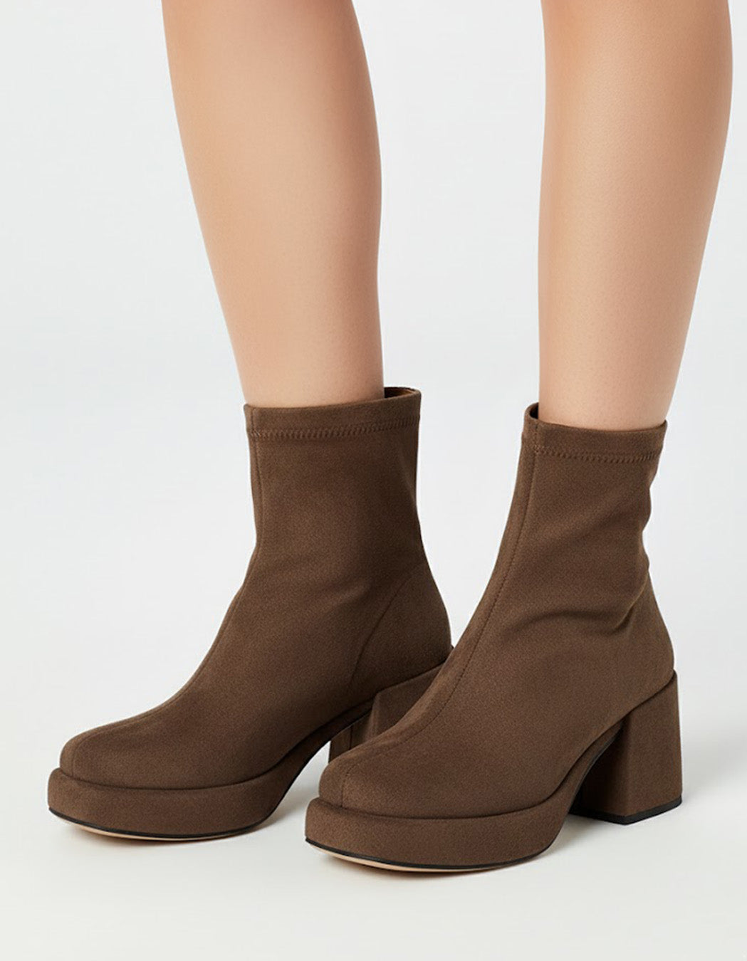 Suede boot with thick sole and block heel