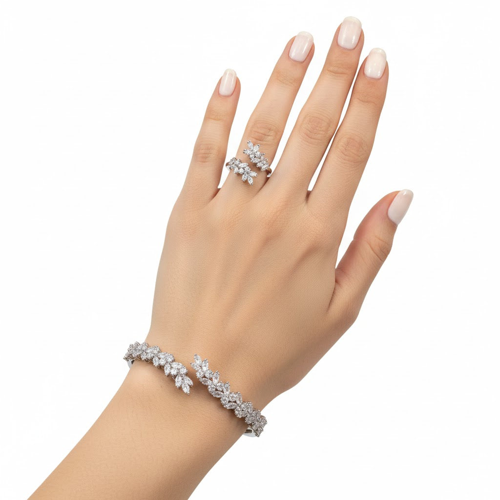 طقم مرصع بالزركون