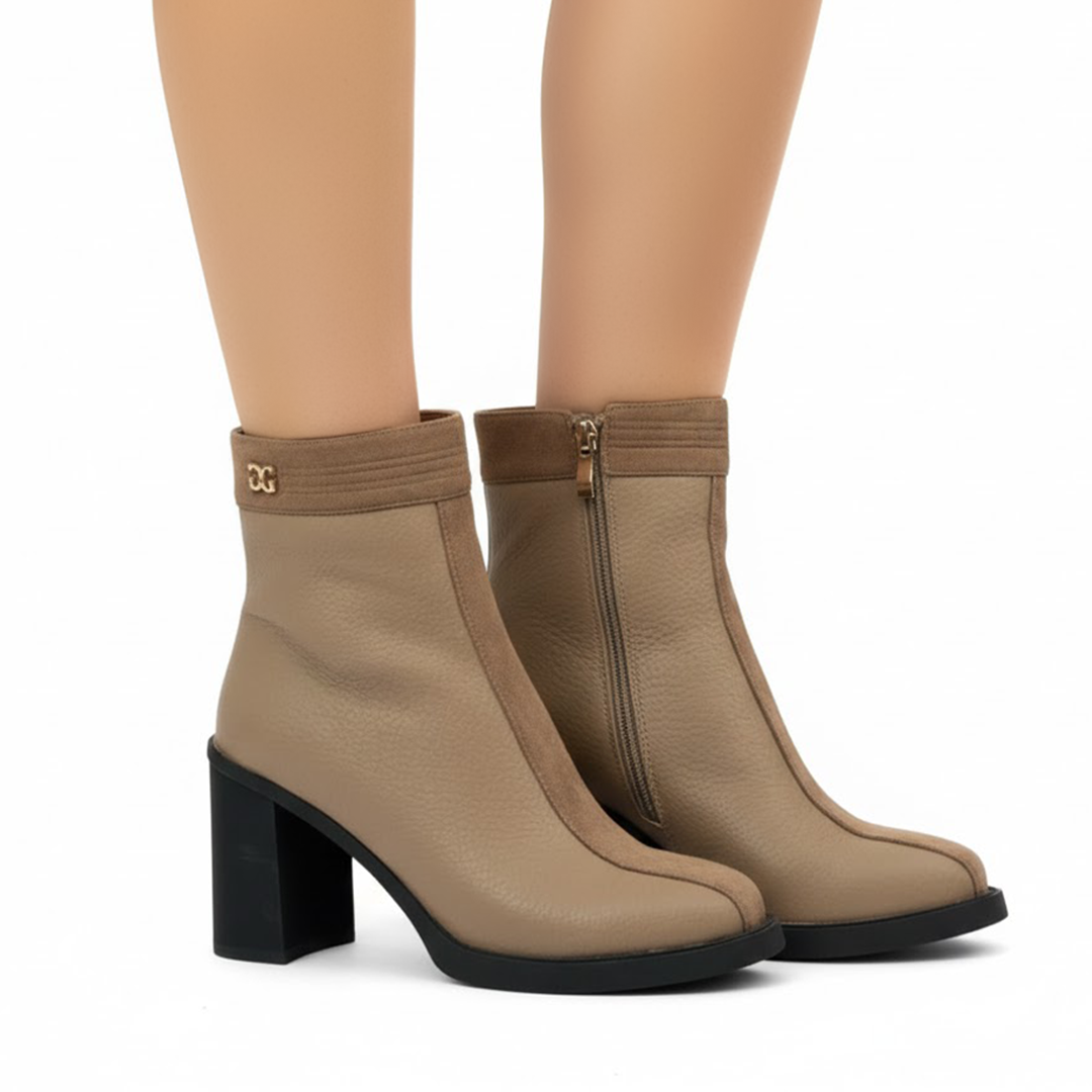 حذاء جلدي بكعب عريض